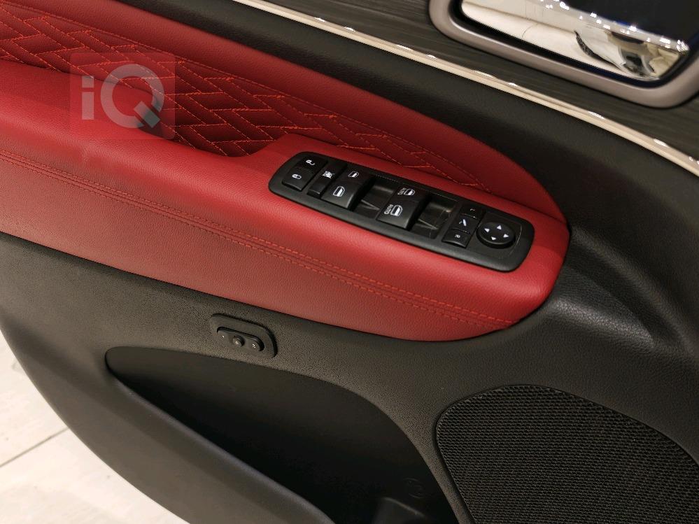 جيب جراند شيروكي